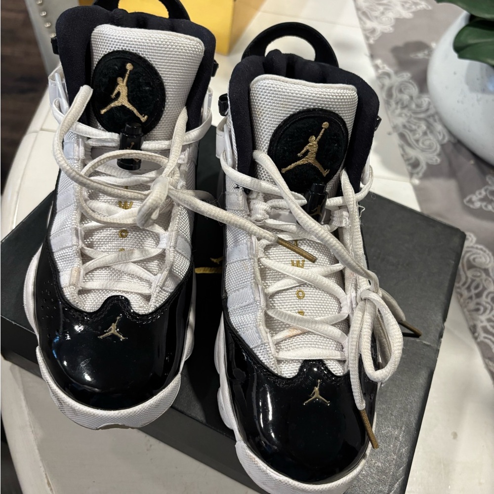 Jordan Retro Black and White Sneakers - Picture 4 of 11